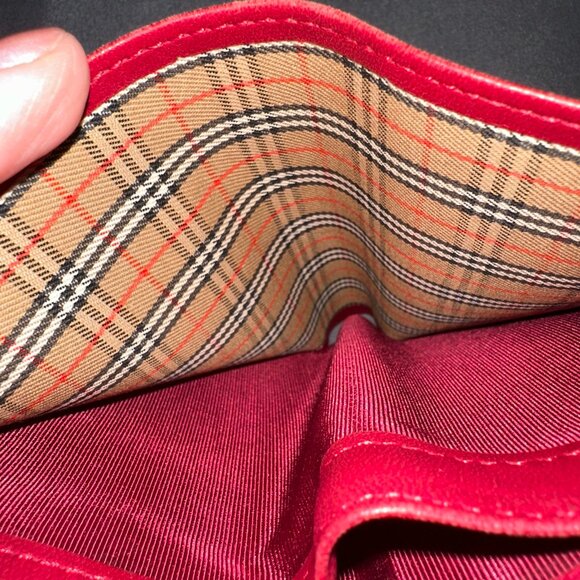 Burberry Red Bifold Wallet No box Comes with COA ATTACHED - Picture 5 of 7